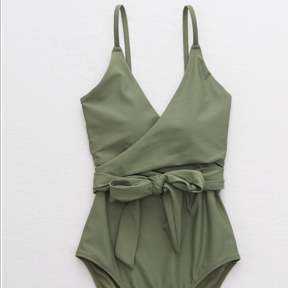 Ae one piece swimsuit